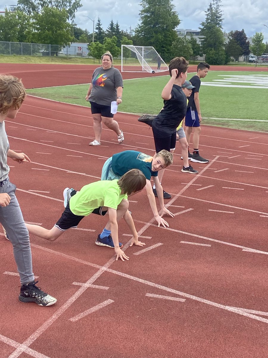 Ecole Cath. Kingston tweet media