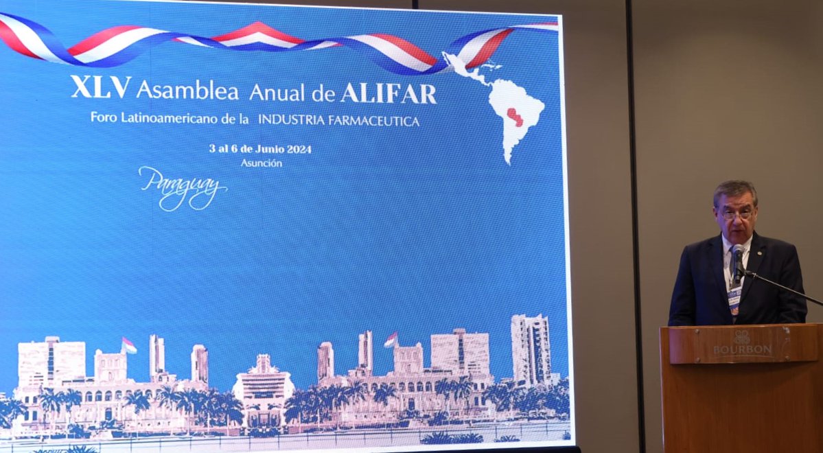 SRS_SV's tweet photo. La Asociación Latinoamericana de la Industria Farmacéutica (ALIFAR), realizó la XLV Asamblea Anual y el Foro Latinoamericano, en donde el Director Nacional de @MedicamentosSV, @Noegeovannig, ofreció una ponencia sobre la importancia y fortalecimiento de las autoridades sanitarias https://t.co/MVQPJQ50Xj