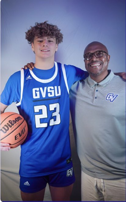 CamFallThompson's tweet photo. Thank you @CoachOlsonGVSU for the offer. I really appreciate the opportunity to play both @gvsufootball  &amp; @gvsubasketball
#AnchorUp https://t.co/8J6wF45ODY