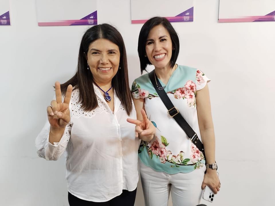 Pilarortega's tweet photo. Hoy acompañé a @JorgeEspadasMX a recibir su constancia de mayoría como Diputado Local por el XXI distrito. 
¡Muchas felicidades y todo el éxito ! 
#leonAzul💙
#Elecciones2024 https://t.co/49gYfxMl9n