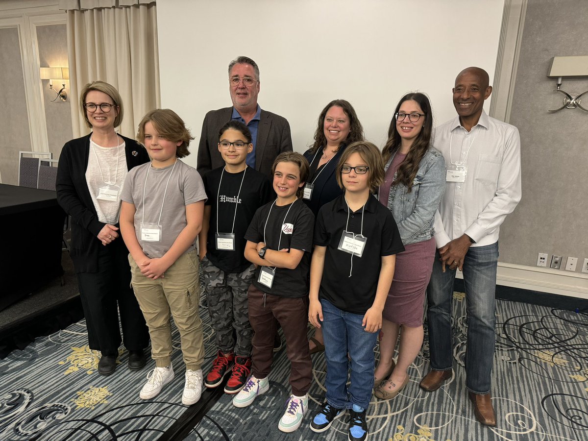 Congratulations to the Grade 5 Leaders at <a href="/PlainsviewSch/">Plainsview School</a> for winning a 2024 Student Citizenship Award with <a href="/PublicSchoolsSK/">Public Schools of SK</a>! They partner with younger children - some with intensive needs - to help them in a variety of ways. Keep doing great things, kids!