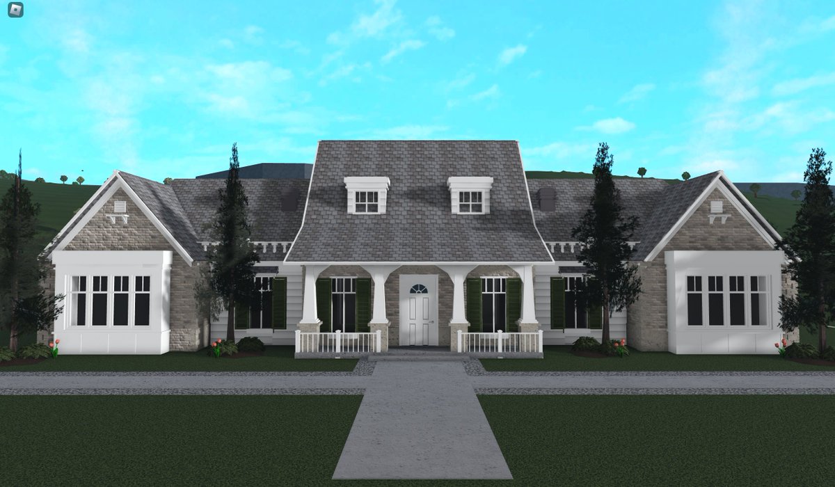 symmetrical home again?
been cookin' up some slappers recently

#bloxburg #bloxburgbuild