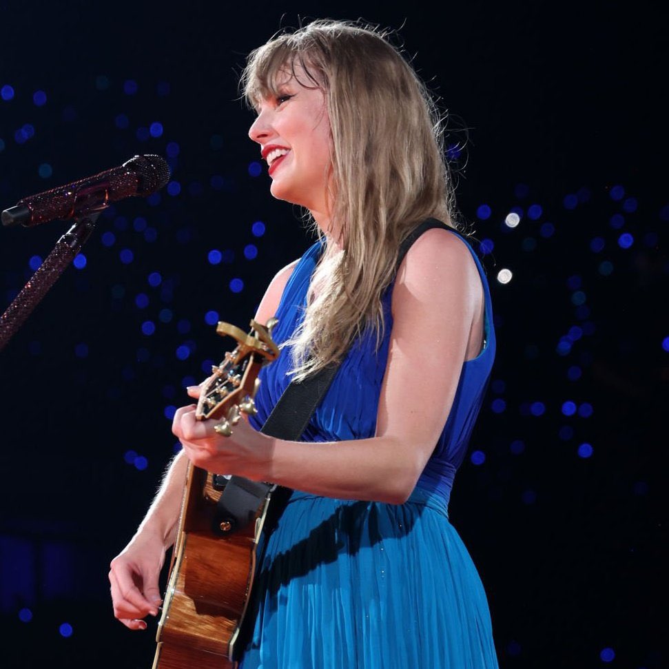 The Eras Tour tweet media