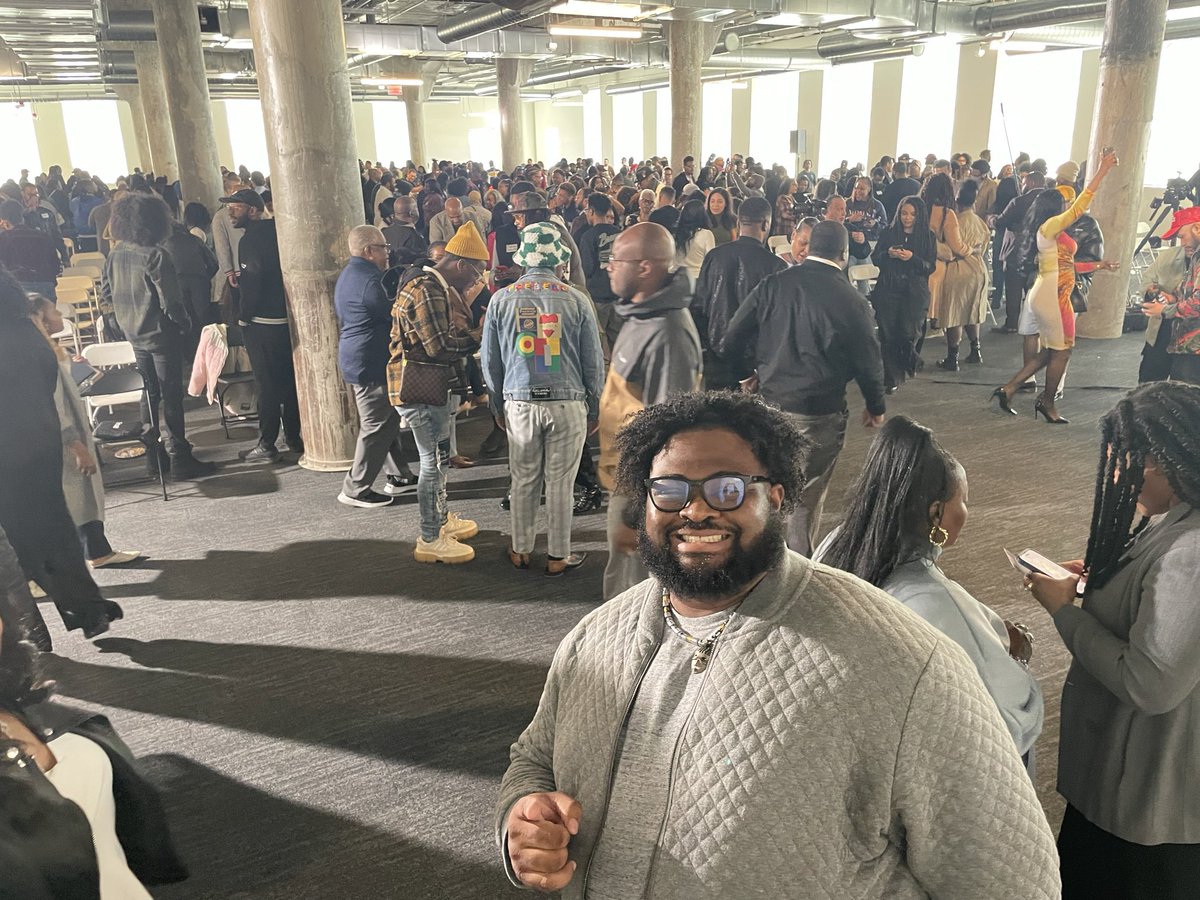 dugsong's tweet image. None of this is possible without founders who go out of their way to build &amp;amp; lead community: Johnnie &amp;amp; @AlexaTurnage w/ @BlckTchSaturdys, @cwalkermiller w/ recess24.com, @AchshaSoAndSo w/ MFF’s Founders First Fridays, next @aphysicist w/ @newindustrials, etc. ❤️