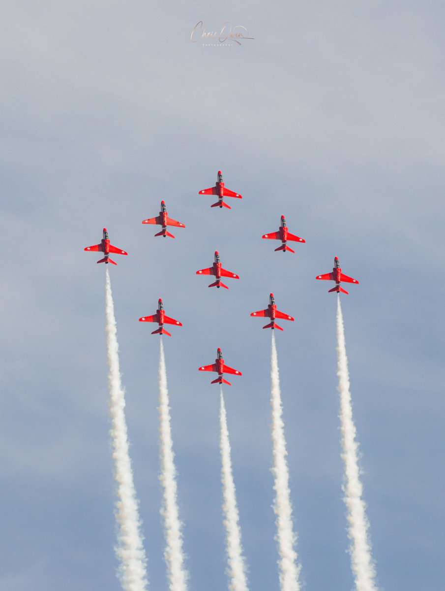 cwo1983's tweet photo. @rafredarrows arriving at @RAF_Valley this afternoon πΈπ΄σ §σ ’σ ·σ ¬σ ³σ Ώ
@northwaleslive @RAFRed_8 @RAFRed10 #aviation #jets #displayseason https://t.co/dKQLuCANAt