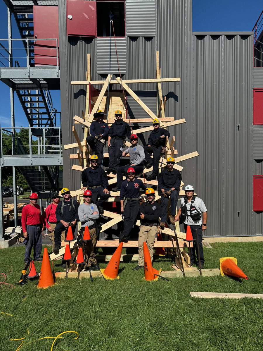Chief Pennington (@sgffirechief) on Twitter photo The final day of <a href="/SGF_Fire/">Springfield Fire</a> technical rescue team structure collapse training - a beautiful day for training. The final day of <a href="/SGF_Fire/">Springfield Fire</a> technical rescue team structure collapse training - a beautiful day for training.