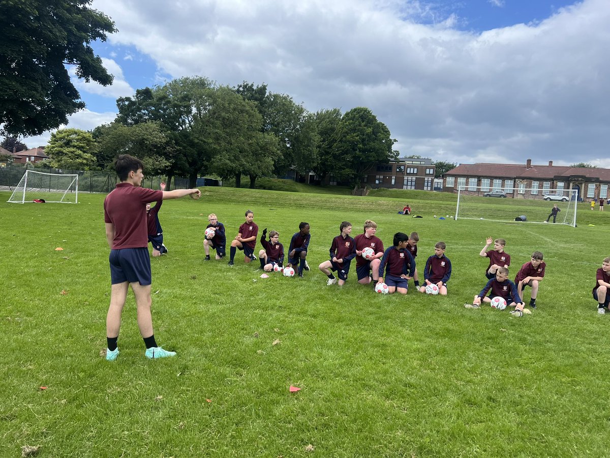 PATKingsSchool's tweet photo. ⚽️ ⚽️Incredible leadership session from the Year 10 Sports Studies group this afternoon.
Well done to Jay and Lee Jay for displaying our King’s values of respect, responsibility, determination and excellence.
Watch out Gareth Southgate 👍
#Leaders #SportStudies #Football https://t.co/k9PTlmQ0SS