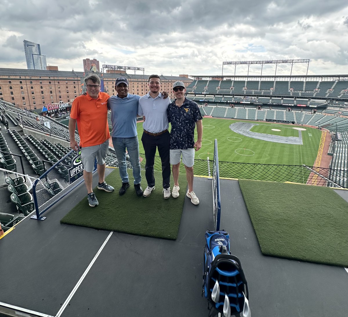 WardBolandAssoc's tweet image. A day of golf like no other! 🏌️‍♂️ 

Yesterday at Camden Yards, we teamed up with colleagues from both Vertiv and Accu-Tech for some spectacular upper deck tee shots. What an experience! 

#upperdeckgolf #InnovativeEvents