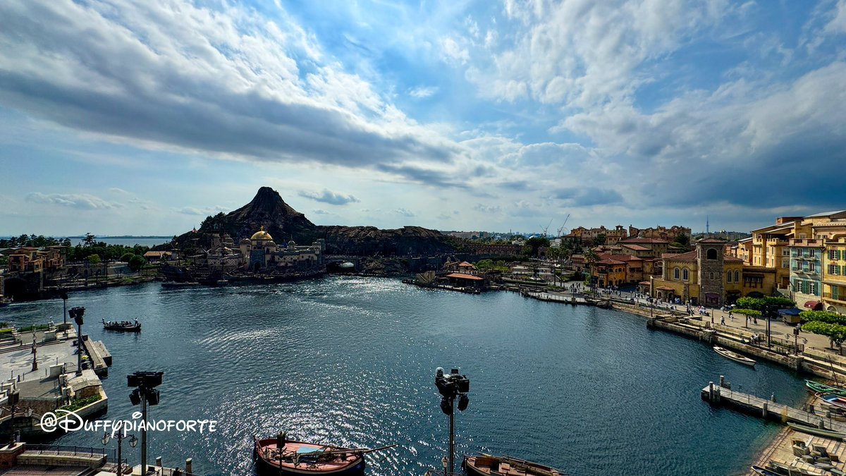 グランドシャトーからミラコスタへ
記念日のフォトフレーム(有料)が素敵。