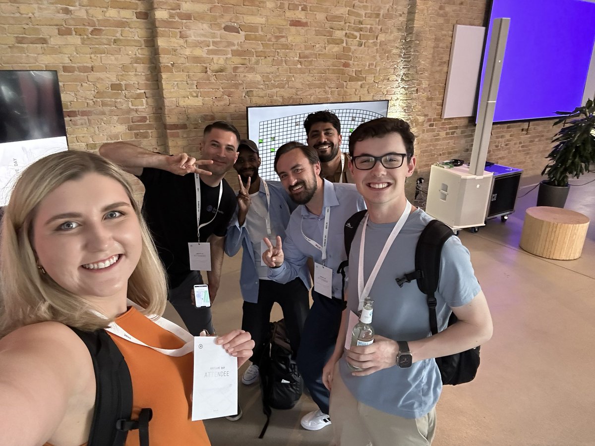 ashmak_'s tweet photo. Pumped to be with the @CommunityLabs team at Arweave Day Berlin 💯🐘 https://t.co/AFfqJ7KPwc
