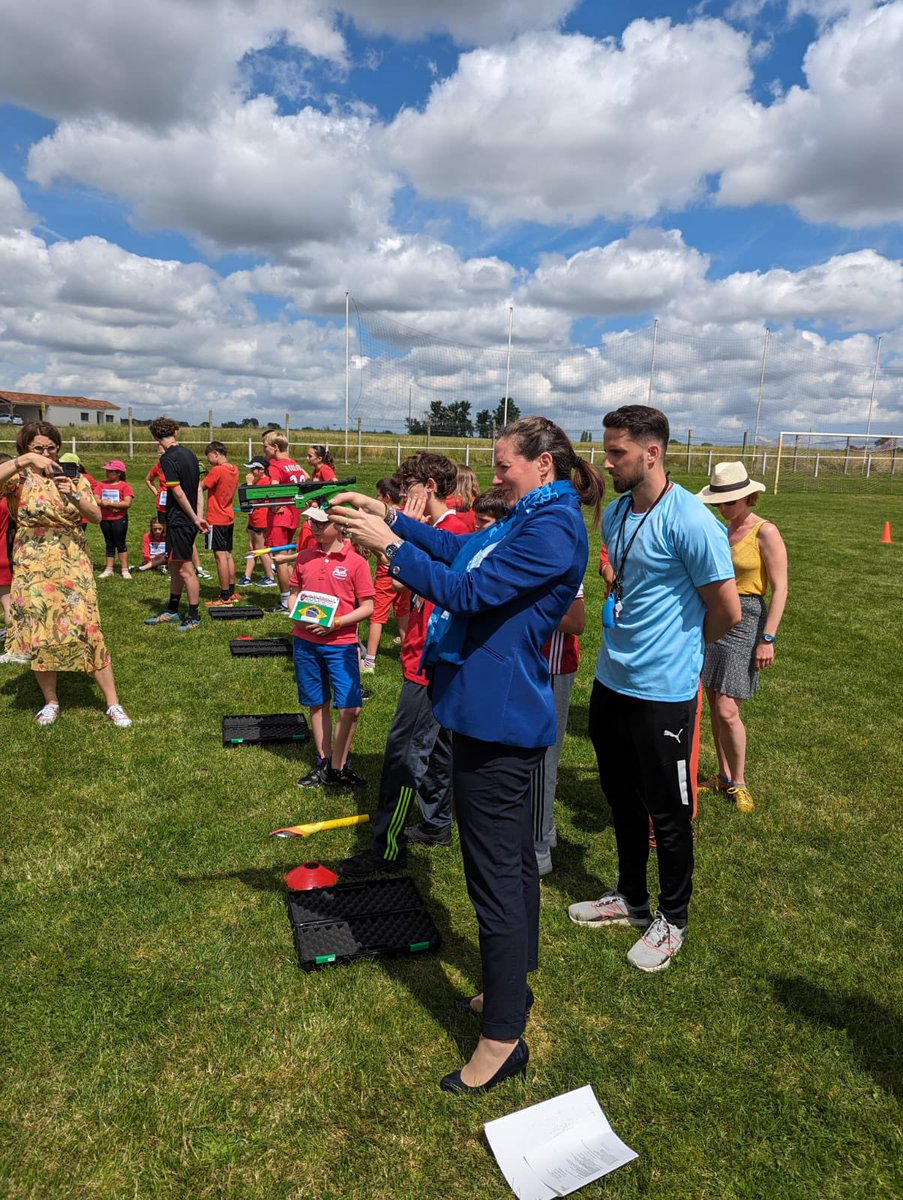 79Moliere's tweet image. Les JO du REP Molière se sont déroulés hier. 350 enfants des cycles 3 et 4 et l’encadrement des élèves de 2de option EPS du lycée Jean Moulin.
Une journée de sport et de travail collaboratif partagée avec Madame la Rectrice et Madame la Directrice académique. #Paris2024