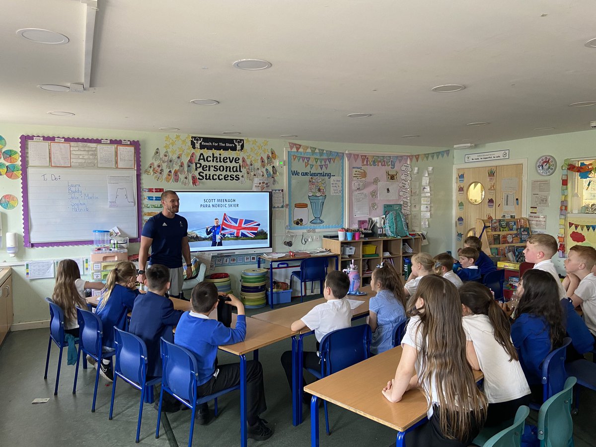 MissManson_APS's tweet photo. P4 Weekly Snapshot📸 What an exciting week… we LOVED our visit from Paralympian @SMeenagh and we totally impressed him with our questions! P4 will be starting their own fan club for the 2026 Winter Olympics⛷️ Also, thanks @MrsGallAPS &amp; P5 for our fun run today🏃‍♂️ @airthprimary https://t.co/PEedqbYmpd
