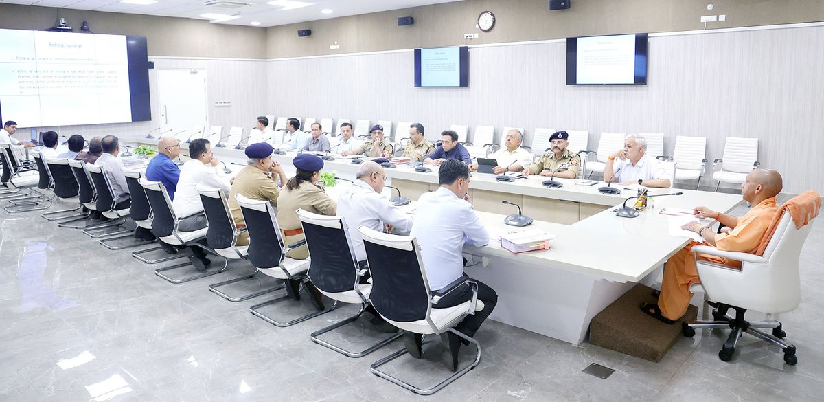 अंग्रेजों द्वारा बनाए गए इण्डियन पीनल कोड-1860, क्रिमिनल प्रोसीजर कोड-1898, 1973 और इण्डियन एवीडेंस एक्ट-1872 कानून अंग्रेजी शासन को मजबूत करने व उसकी रक्षा करने के लिए बनाए गए थे। 

इनका उद्देश्य दण्ड देना था, न कि न्याय। जबकि भारतीय लोकतंत्र न्याय की अवधारणा वाला है: