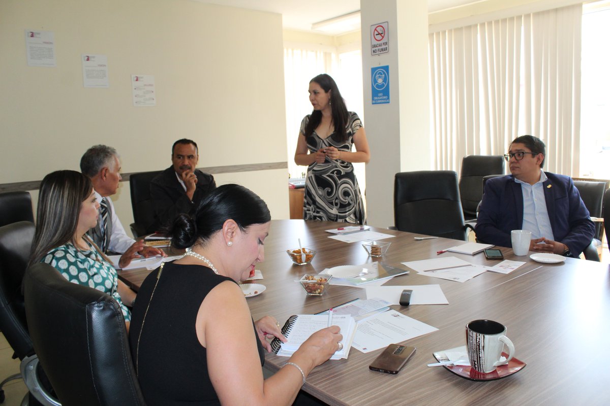 Sesea_Zacatecas's tweet photo. 📢#Reunión
El secretario técnico e integrantes de la Secretaría, se encuentran en reunión con el @IMCPZacatecas👥📊, abordando la Prioridad 36 del #PiPEA.
Este esfuerzo busca formar una coalición de empresas íntegras para fortalecer la transparencia y la ética en nuestro estado. https://t.co/WZZtsb49MY