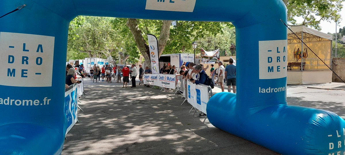 jan_dybing's tweet photo. 30ème Traversée de la Drôme à vélo,  clap de fin, 470 enfants bien arrivés, pas de souci, 220km, c'est fait #srav 
L'usep c'est l'inclusion,  1 IME et 2 ITEP, en fait la TDV parmi les 21 classes
Merci à @RadioMega26 pour les émissions en direct, l'Education aux médias à l'honneur https://t.co/UY0ZmXdqkf