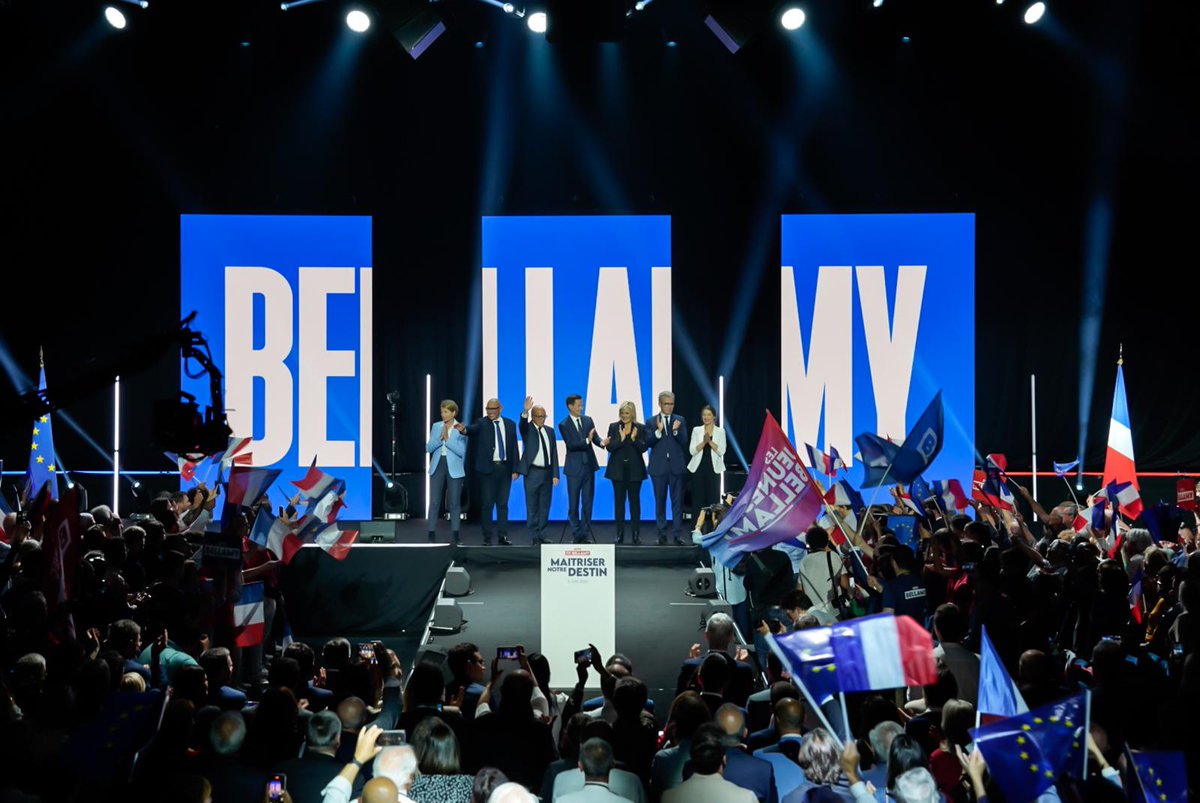 PrLCastillo's tweet photo. Merci à tous les militants @lesRepublicains pour cette formidable campagne !

Le 9 juin, faites entendre votre voix, celle d'une droite qui relève la tête avec @ECiotti, pour envoyer un maximum de députés au Parlement européen derrière @fxbellamy 🇫🇷🇪🇺

MAÎTRISONS NOTRE DESTIN ! https://t.co/X22Jc6yeGR