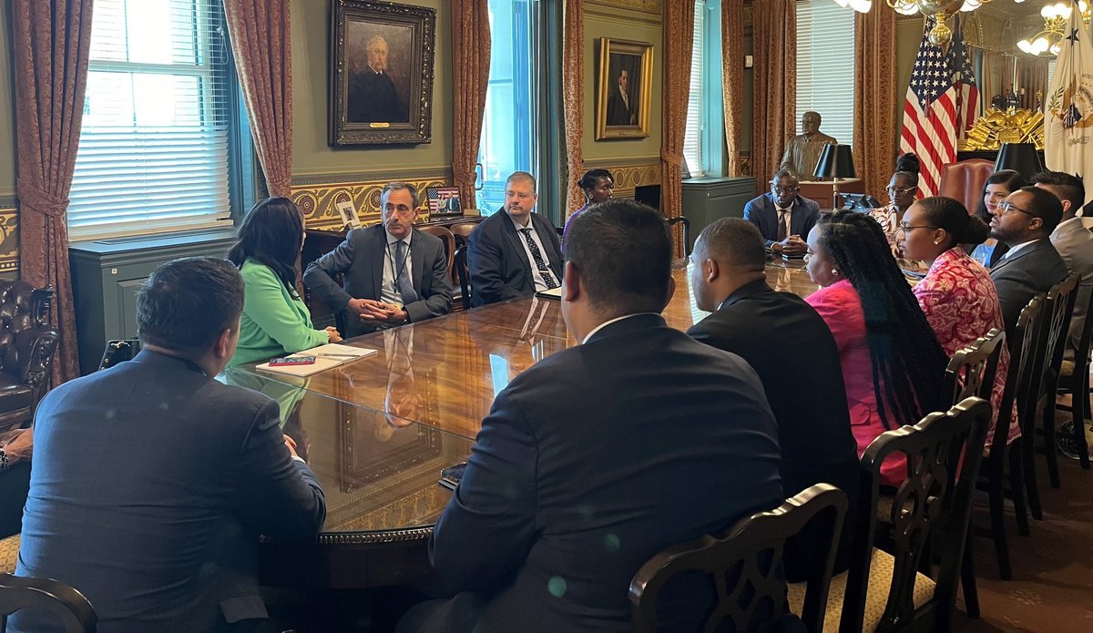 Pleasure meeting with this year’s cohort of talented foreign affairs professionals from <a href="/NatSecDiver/">National Security Experts Association</a>.  Building a diverse and inclusive team is a priority for <a href="/WhiteHouse/">The White House</a> and <a href="/VP/">Vice President JD Vance</a> and helps foster greater understanding of full range of global challenges and opportunities.  #DINSN