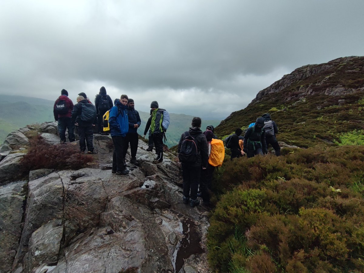 StewartFishwick's tweet photo. Today (7th) it was just plain wet and wild. Students were brilliant at staying engaged. @GeologyLeics https://t.co/hUvt4AtCNo