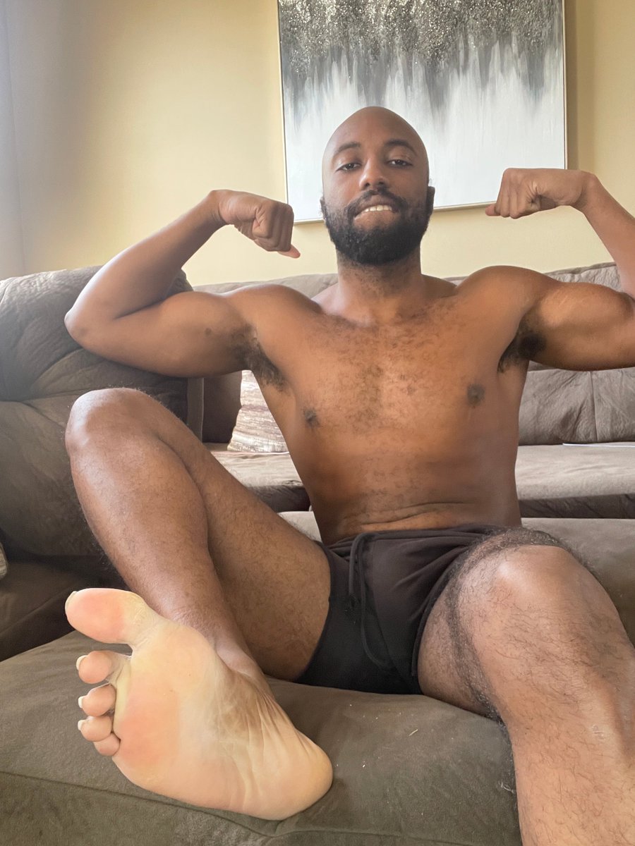 CashMasterLord's tweet photo. my black perfection is unmatched https://t.co/NtzotzSVoo