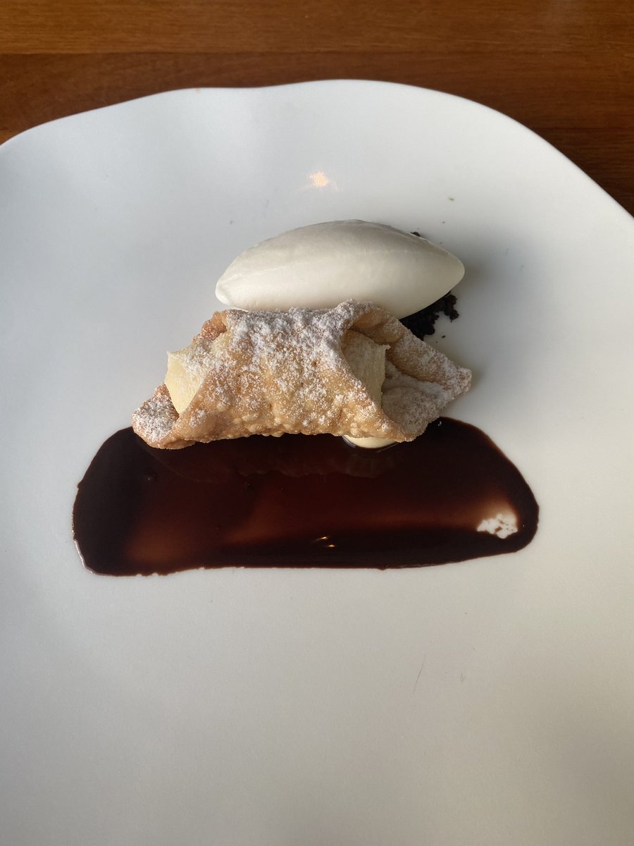 Dinner in Cancun. 
<a href="/exleyexpress/">Exley</a> 
#ExleySummer24ABC