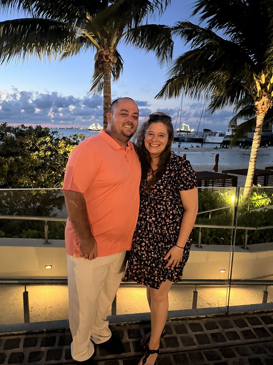 KatySisk2's tweet photo. Loving Cancun! 
@exleyexpress 
#ExleySummer24ABC https://t.co/CRXu8Wkn8v