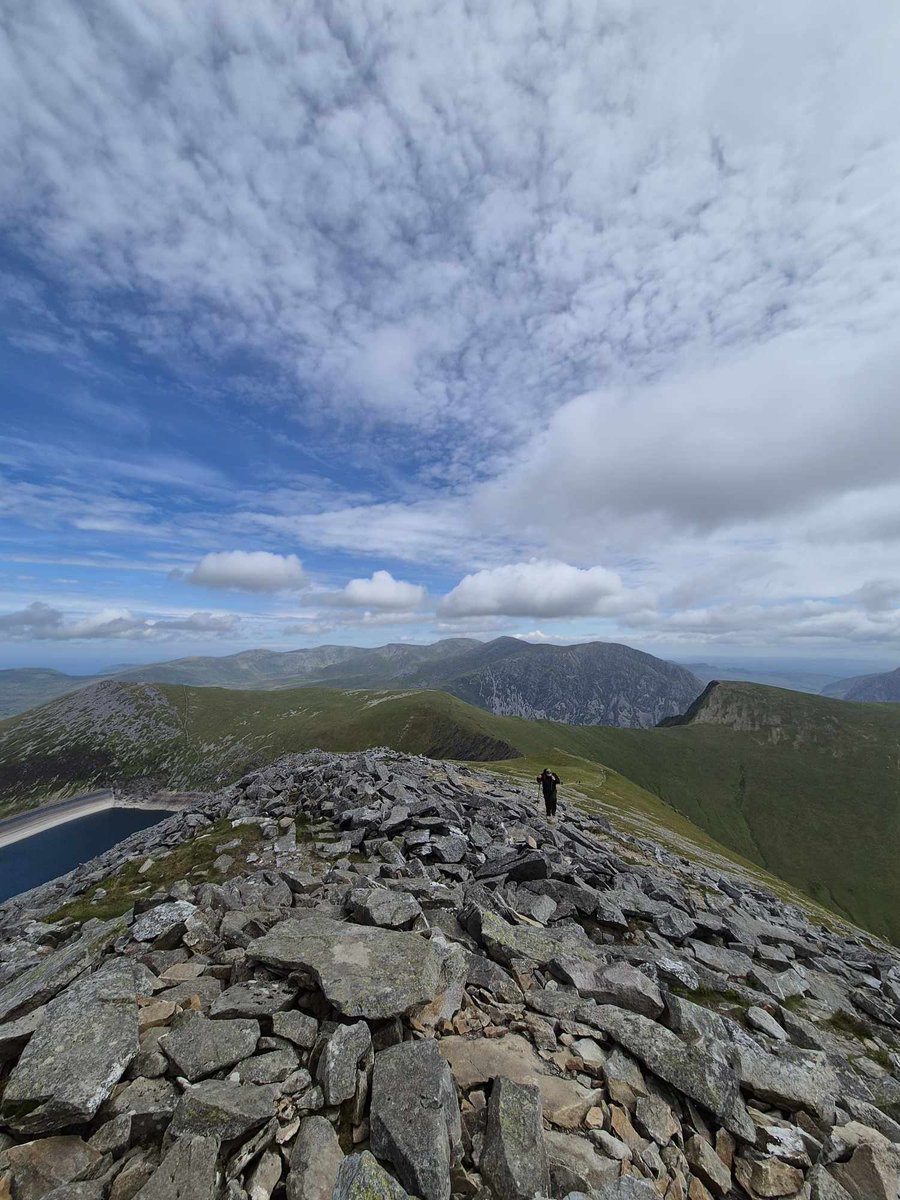 A Glorious day on Elidir Fawr today, nice to bag a Welsh 3000er. Not much wildlife but plenty of Ravens in stunning locations <a href="/cofnod/">Cofnod</a>