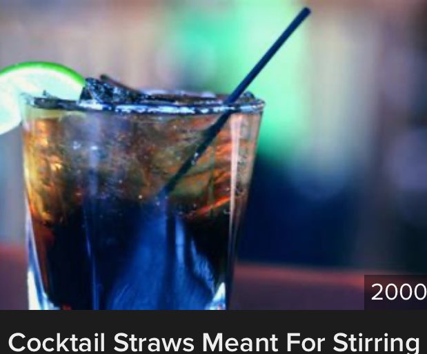 GrifterHunter's tweet image. They planted the wrong straw!    They “found” a DRINKING straw.  They labeled the evidence bag STIRRING straw bc that’s what was SUPPOSED TO BE “found”.  Whoops.

John had a short fat glass not a tall one,  Sgt Bukehnik even said it. And look at John’s hand, the glass is NOT