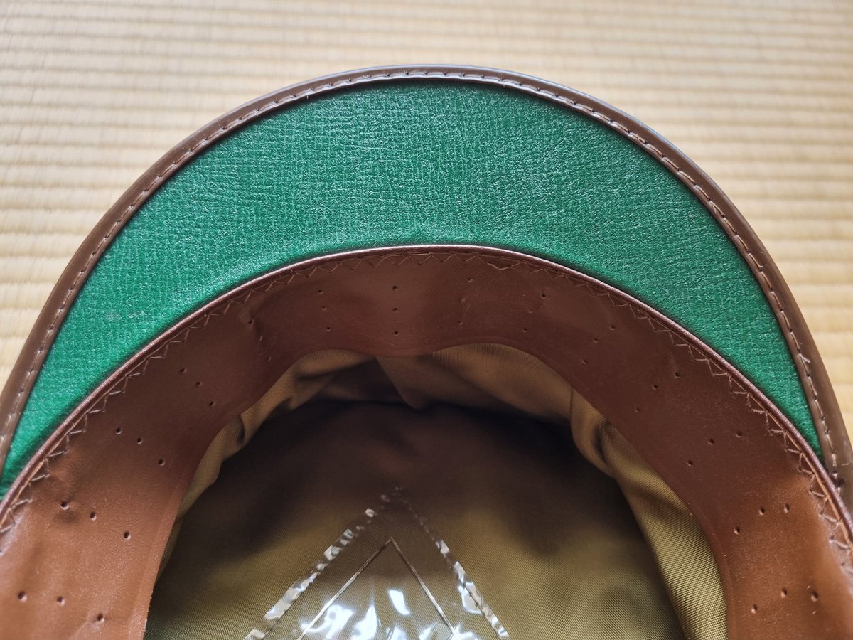 comradecuong's tweet photo. Republic of Italy Army visor cap that i just purchased from the Repmart Military shop in Tokyo Japan on Friday Afternoon June 7 of 2024 (🇯🇵 time zone) ☺️🇮🇹👍
#VisorCap #PeakedCap
#PeakCap #Schirmmütze
#Фуражка #Кашкети
#군대정모 #制帽 #大盤帽 https://t.co/XleHdQ00Hc