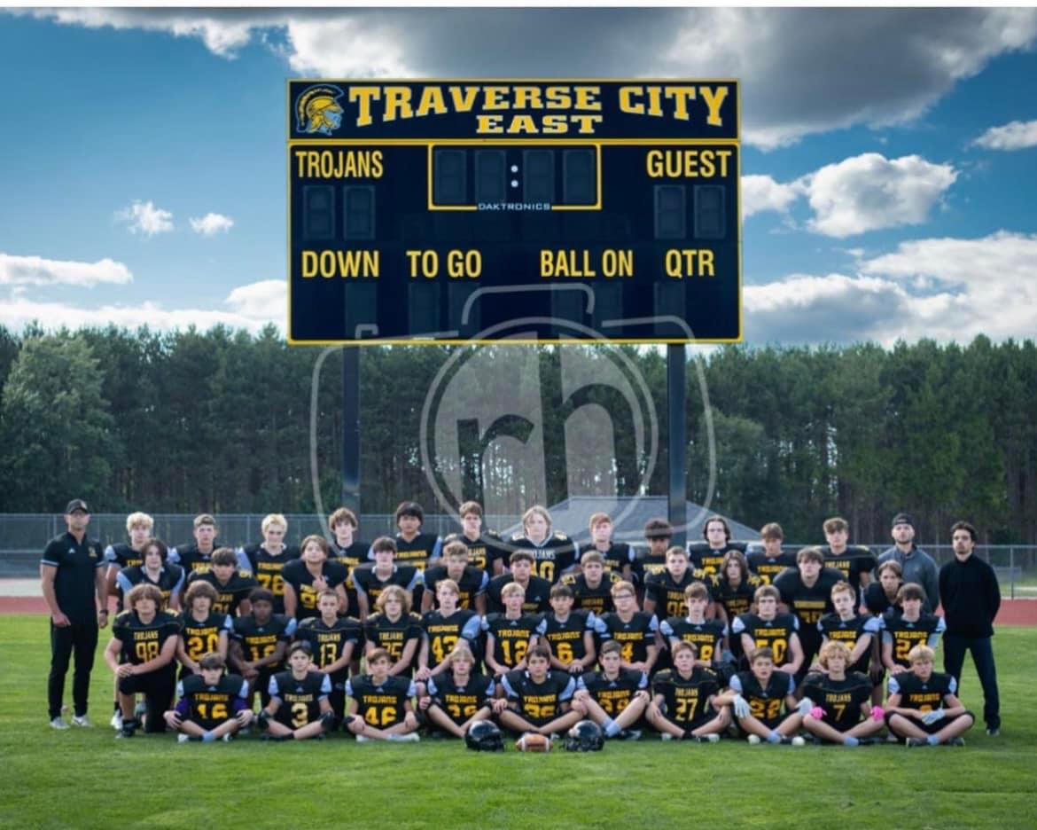 HillBrax's tweet photo. Congrats to the 8th Grade Graduate Class at TC East Middle! Alot of talent coming to TC Central. It was a blast helping Coach the Undefeated 8th Grade Team with my former Teammates &amp; Friends!   Future is bright for @TCCHSfootball #RALI https://t.co/M0j99stbwC