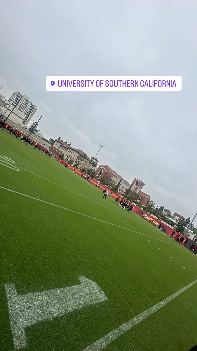 RandyAdirika's tweet photo. We here 🔴🟡✌🏿 #officialvisit https://t.co/2TQ3u8qI29