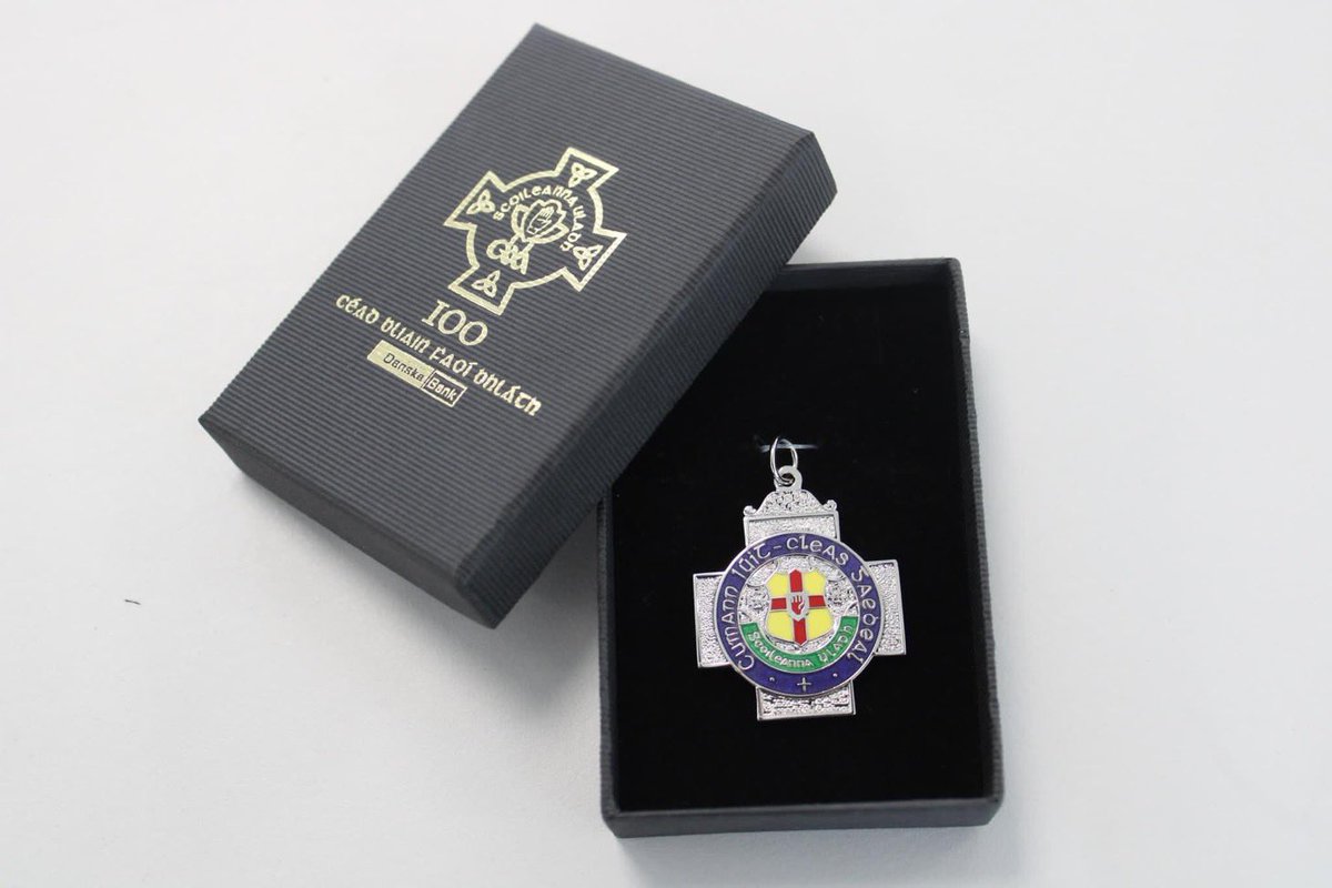 ERCGlengormley's tweet photo. Our Year 10 Gaelic footballers were presented with their Ulster medals today and treated to some delicious pizza from Fallone's. 🍕 

Well done everyone involved on a very successful year! 🏆 https://t.co/VnPbPjqRmx