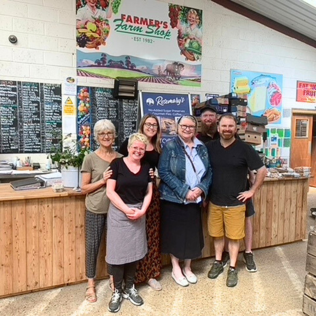 RosemaryShrager's tweet photo. It's been a busy week but in the best way!
Getting to go along and visit some different farm shops, where my products are also stocked was brilliant fun, and what wonderful people they all were!
#FarmShopFinds #LocalProduce #SupportLocal #SmallBusinessLove #FarmToTable #Foodie https://t.co/V938Cfw2XZ