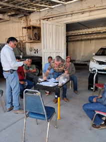 PAgraria's tweet photo. 📌Personal de la #ProcuraduríaAgraria, Representación #Coahuila, asiste a Asamblea de actualización de Órganos de Representación y Vigilancia en el Ejido Nuevo San Pedro, municipio de San Pedro. 👩‍🏫⚖️👨‍🏫✅ https://t.co/HA2XPfqW5V