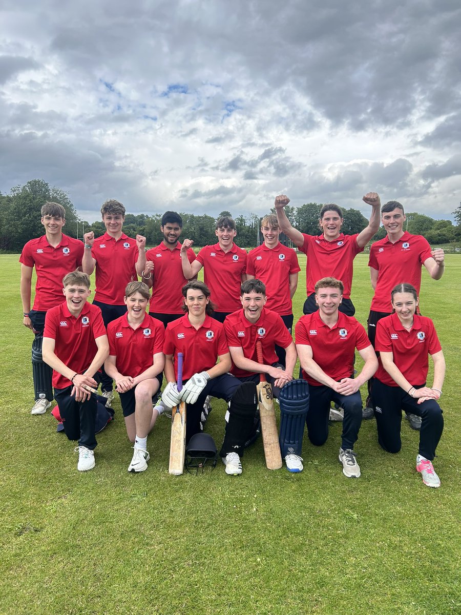 BHS_SPORT's tweet photo. BHS win! BHS through to their first ever schools cup cricket final!!🔵🔴🏏🏏they wil face RBAI. Date and venue TBC https://t.co/5WPJBlXHLU