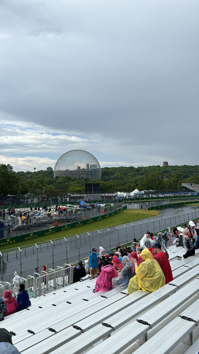 VinceSZN's tweet photo. @fiagirly Not true, they are clearing the track and fans were just let into the grandstands. https://t.co/pUH1FWjAeq