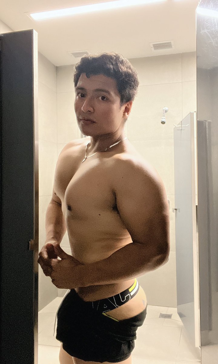 Se entrenó muy cómodo hoy 👌🏼

<a href="/RtGayLatino/">RtGratis140K</a>