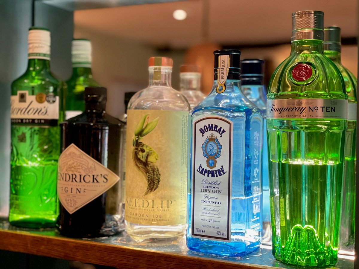 Kingscourthotel's tweet photo. Celebrating World Gin Day 2024 at the Kings Court Hotel.
Why not pop in to our Twisted Boot Bar for a gin or two!
#WorldGinDay #ginday #kingscourthotel https://t.co/NC9OBURO0T