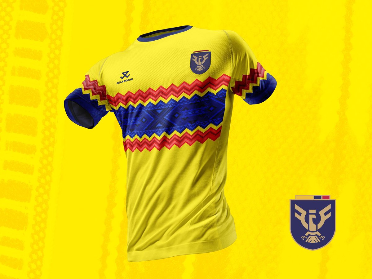 La camiseta de la foto1 fue un prototipo que nunca lanzamos, batallamos mucho para lograr ese labrado en el cuello y puños (quedó muy bacán) ¿La retomamos para la Copa América pero con el detalle en las mangas de la foto2 o como el prototipo original?