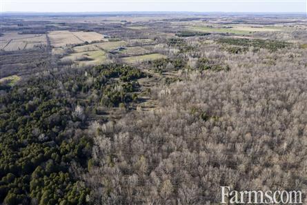 100 acre hobby farm is up for grabs in Dunvegan, Ontario 👇

Offering a nice set of buildings and approximately 35 workable acres, 25 acres of rough pasture, 25 acres of forest and more.

Take a look: farms.com/farm-real-esta…

#OntAg #FarmRealEstate <a href="/farm_ontario/">Farm Ontario: Farm Real Estate</a>