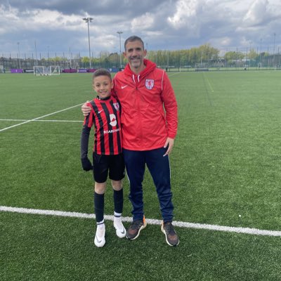 ProEthicalSport's tweet image. #NewProfilePic

💫 2023-2024
👕 Jacob Pryce
⚽️ 23
🅰️ 22
🌟 6/18 Matches!

📊 45 goal involvements in 18 appearances!! 2.5 goals &amp;amp; assist every match!

📞pesfootballagency.setmore.com

#JP16🤩

#PROJECT2034

#PRYCEHERITAGE❤️‍🔥

#PESFOOTBALLGROUP

#REALBALLGAMEPODCAST

#MAXIMUMPOTENTIALMC