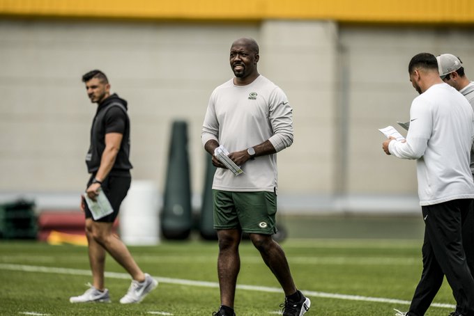 Our very own <a href="/CoachJP3/">Joe Price III</a> has been working with the <a href="/packers/">Green Bay Packers</a> offensive staff as part of the NFL's 2024 Bill Walsh Diversity Coaching Fellowship. 

#210TriangleOfToughness
#LetsGo210 | #BirdsUp 🤙