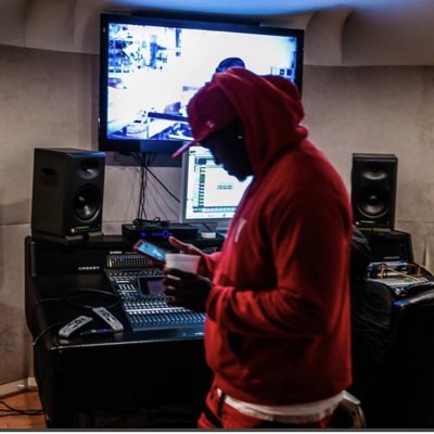 flyboipeeples's tweet photo. #NewProfilePic https://t.co/CJsrT0k0Do