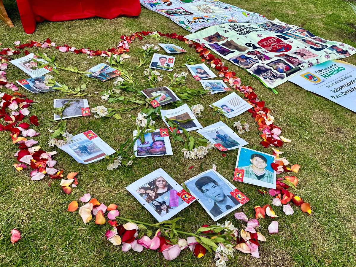 MisionONUCol's tweet photo. Junto con buscadoras y buscadores, organizaciones de víctimas de desaparición forzada, líderes y lideresas, instituciones y el liderazgo de la @gobnarino, conmemoramos en el Jardín de la Memoria de Pasto, #Nariño, la Semana del Detenido Desaparecido. 🧵 https://t.co/xFcgNZLucp