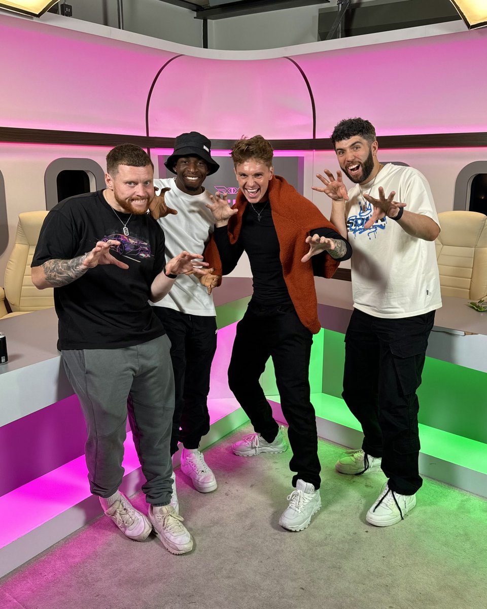 Joe Weller tweet media