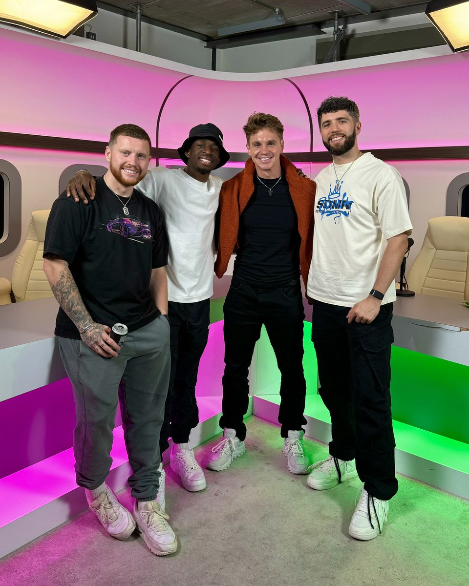 Joe Weller tweet media