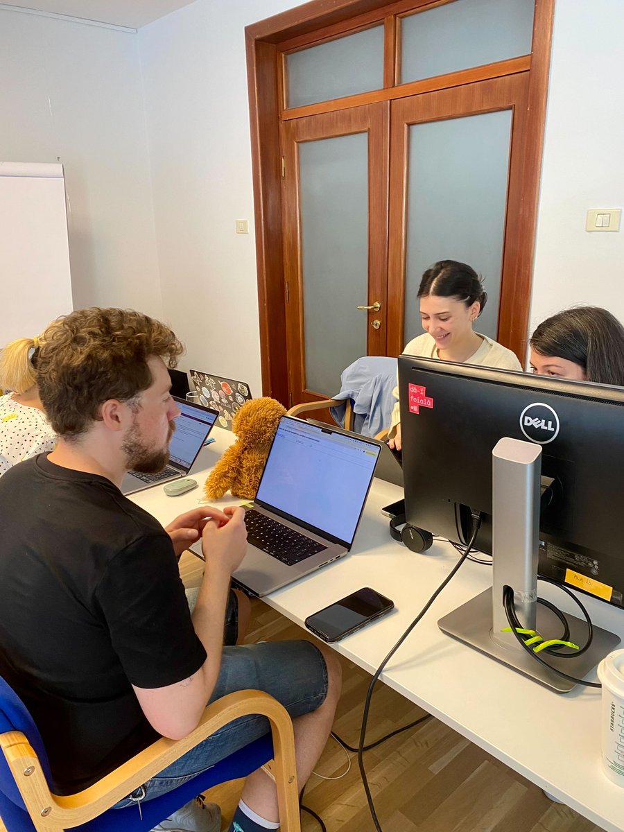 commitglobalorg's tweet image. 🌍 Excited to share our journey! Today, our team reunites in Bucharest. For 4 days, we&apos;re at KAS offices monitoring elections. Our focus: ensuring our solutions are ready for all citizens. EU citizens can use WeVote4.EU in 26 languages. Vote and stay informed!