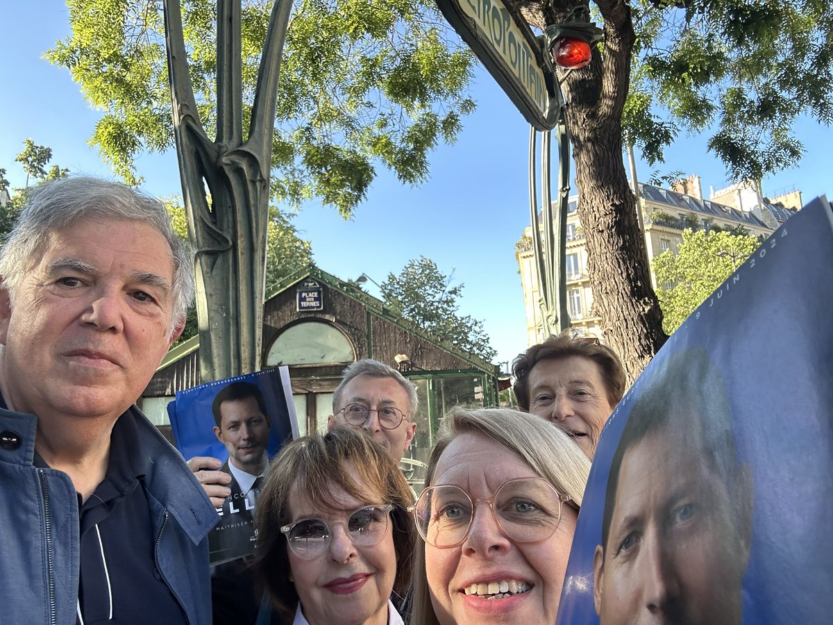 jackyvesbohbot's tweet photo. Dernier tractage place des Ternes avec @SCDebadier @vaguebleue17e 
Dans le 8eme et le 17eme, c’est @fxbellamy https://t.co/arZVLPRsrI