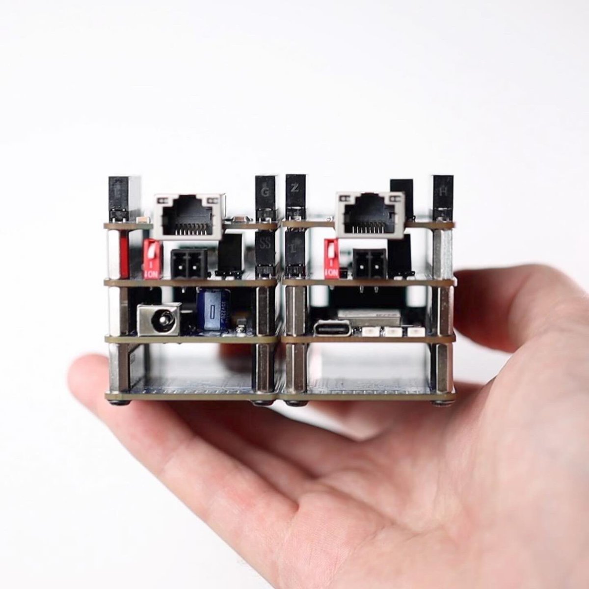 next.module tweet media