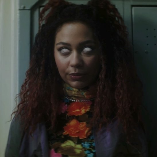 KariS17love's tweet photo. As an mbav fan, when I saw Crystal using her power I was like: omg, you remind me of Ethan, aaaaa this is so good!
1/4
#deadboydetectives #dbda #mybabysittersavampire #mbav
#renewdeadboydetectives
#deadboydetectivesagency https://t.co/FMRld9Il3s