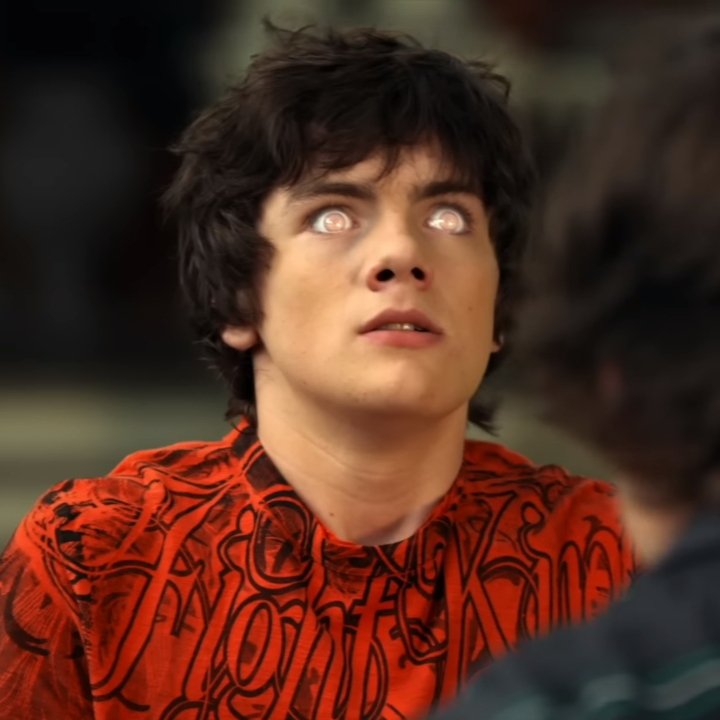 KariS17love's tweet photo. As an mbav fan, when I saw Crystal using her power I was like: omg, you remind me of Ethan, aaaaa this is so good!
1/4
#deadboydetectives #dbda #mybabysittersavampire #mbav
#renewdeadboydetectives
#deadboydetectivesagency https://t.co/FMRld9Il3s